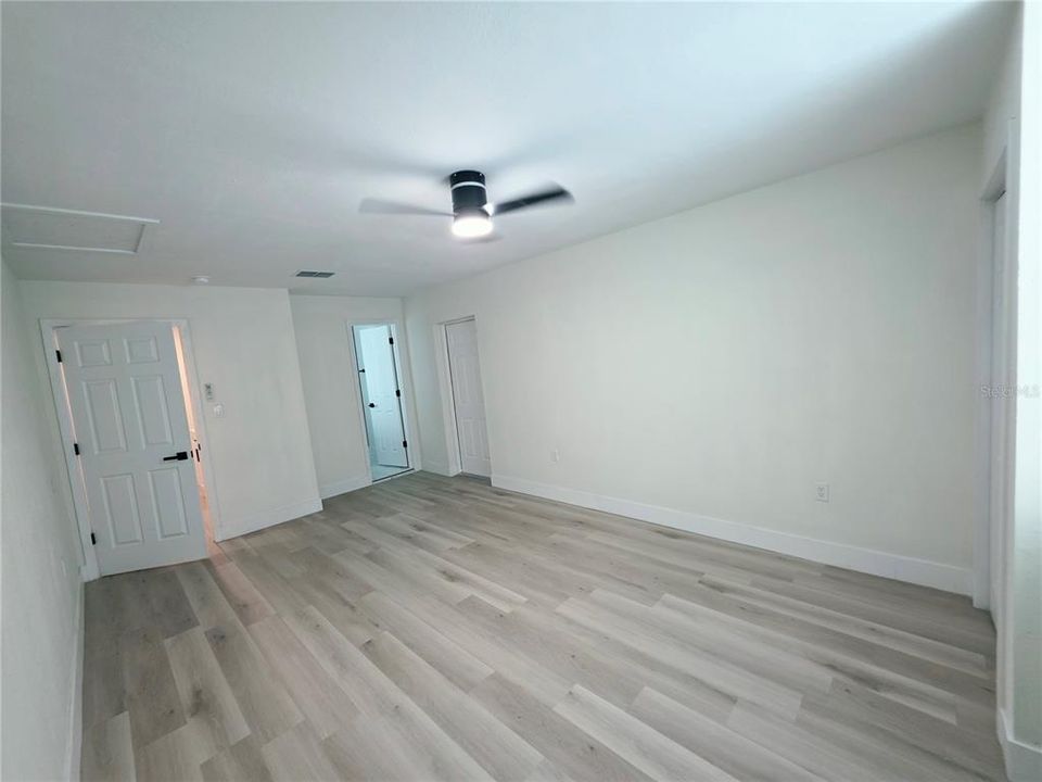 На продажу: $289,900 (3 спален, 2 ванн, 1140 Квадратных фут)