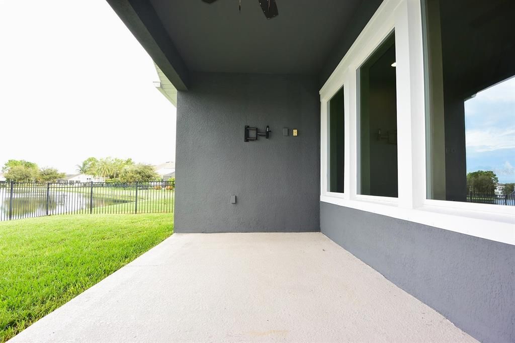 En Venta: $579,900 (4 camas, 3 baños, 2586 Pies cuadrados)