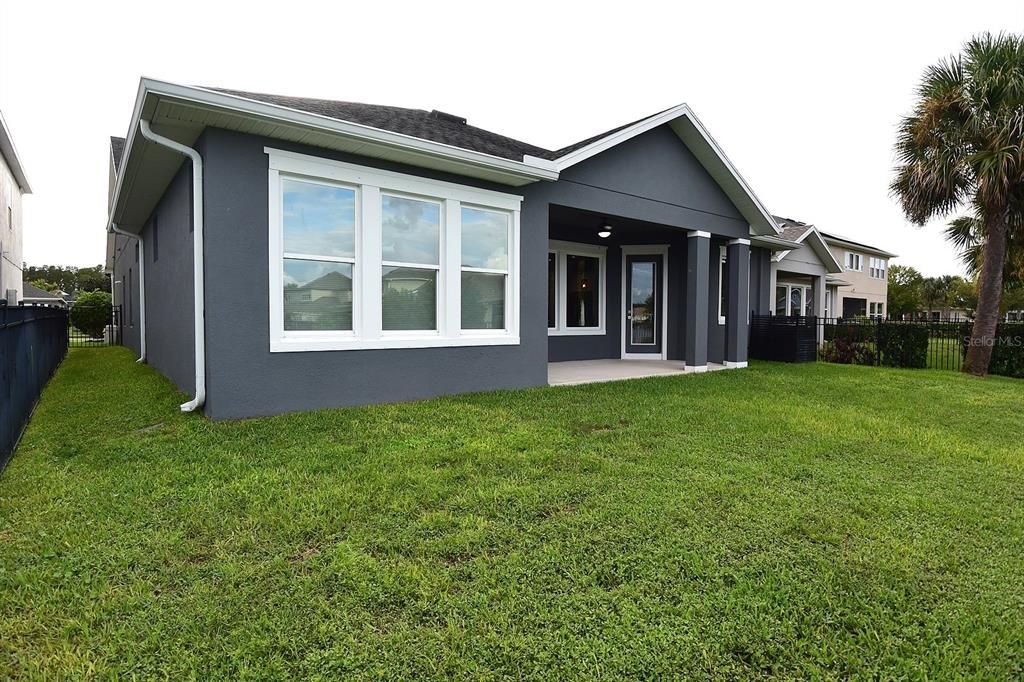 En Venta: $579,900 (4 camas, 3 baños, 2586 Pies cuadrados)