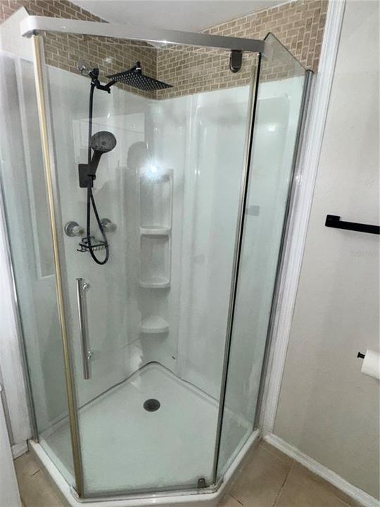 For Rent: $2,295 (4 beds, 2 baths, 1360 Square Feet)