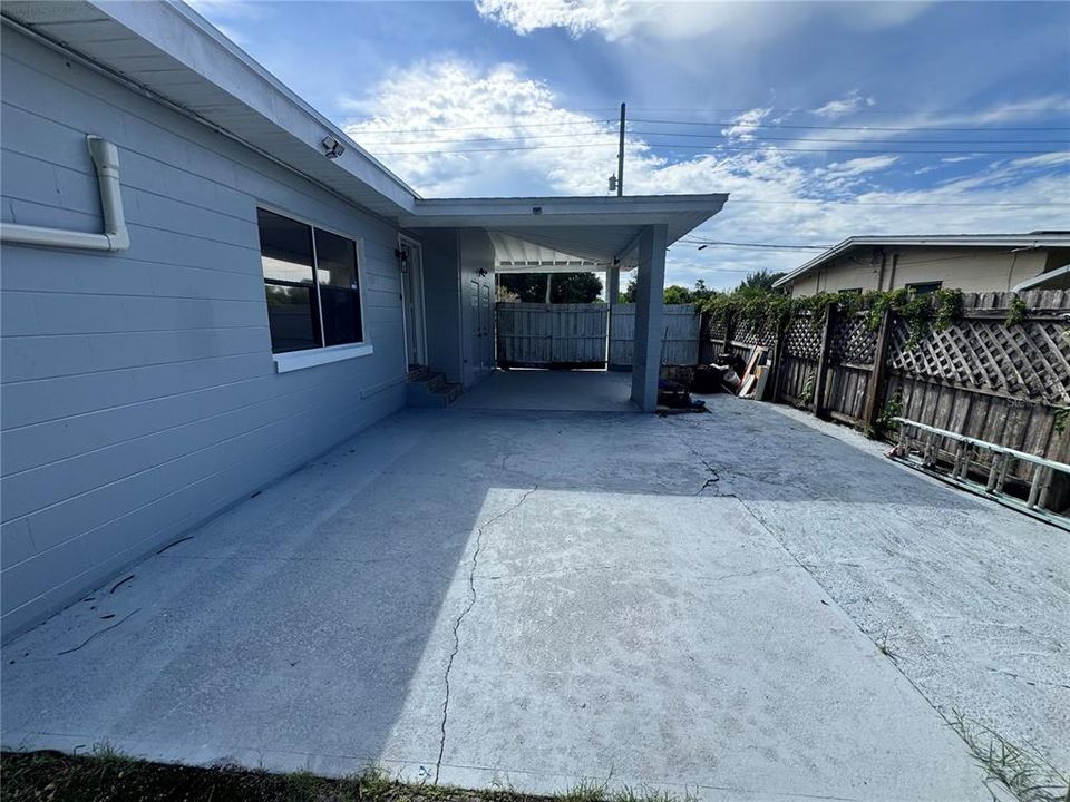 For Rent: $2,295 (4 beds, 2 baths, 1360 Square Feet)