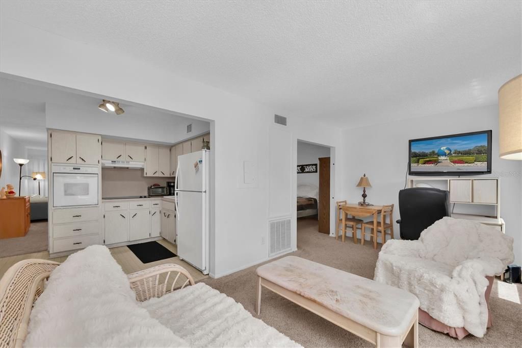 For Rent: $1,495 (2 beds, 2 baths, 1070 Square Feet)
