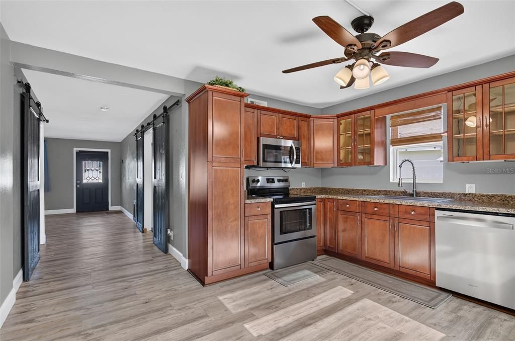 En Venta: $299,900 (2 camas, 1 baños, 900 Pies cuadrados)
