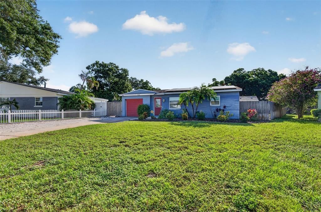 En Venta: $299,900 (2 camas, 1 baños, 900 Pies cuadrados)