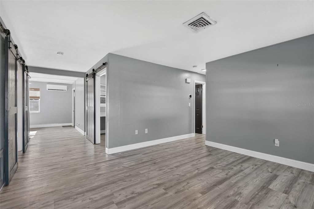 En Venta: $299,900 (2 camas, 1 baños, 900 Pies cuadrados)