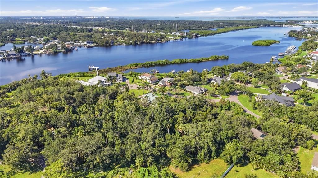 待售: $199,999 (0.97 acres)