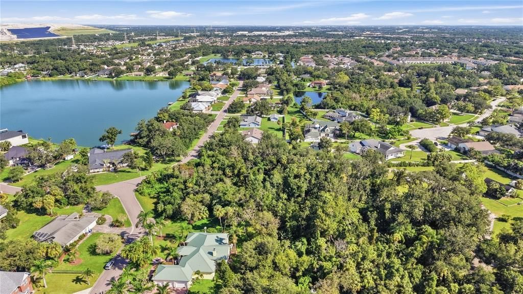 待售: $199,999 (0.97 acres)