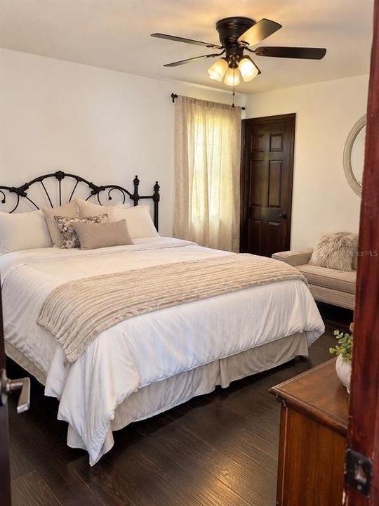 En Venta: $2,250,000 (6 camas, 5 baños, 7200 Pies cuadrados)