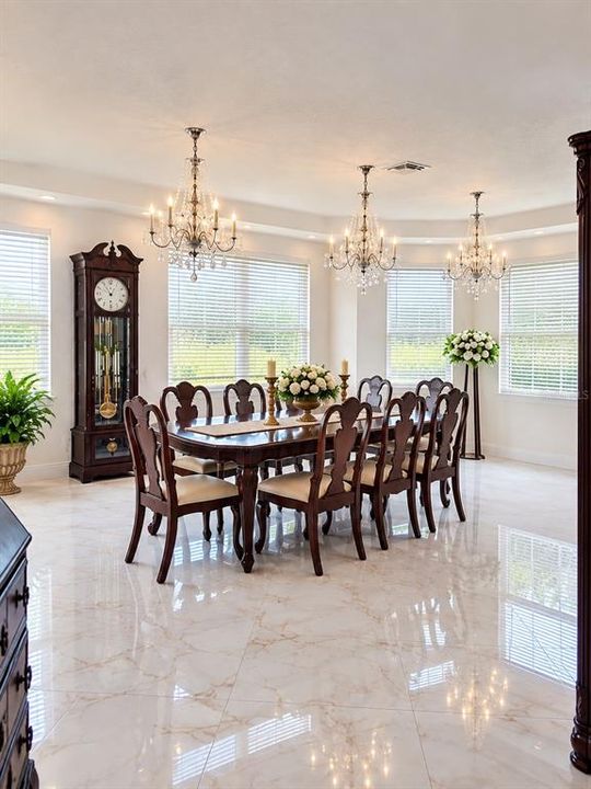 En Venta: $2,250,000 (6 camas, 5 baños, 7200 Pies cuadrados)