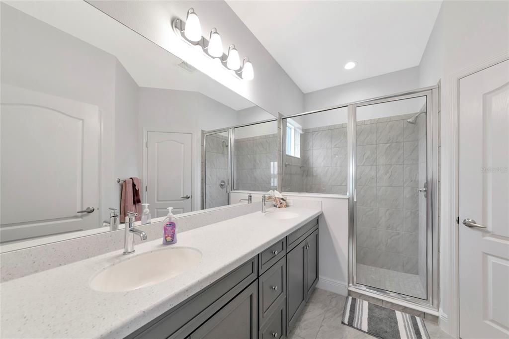 For Sale: $395,000 (2 beds, 2 baths, 1490 Square Feet)