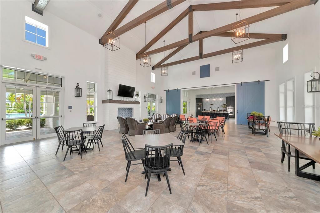 For Sale: $395,000 (2 beds, 2 baths, 1490 Square Feet)