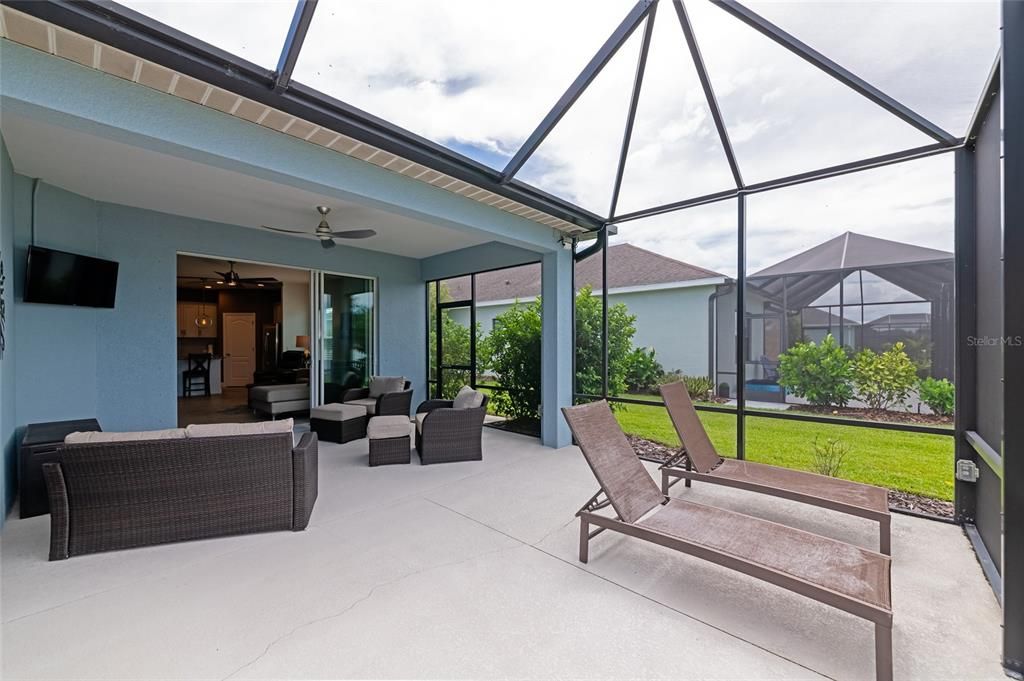 For Sale: $395,000 (2 beds, 2 baths, 1490 Square Feet)