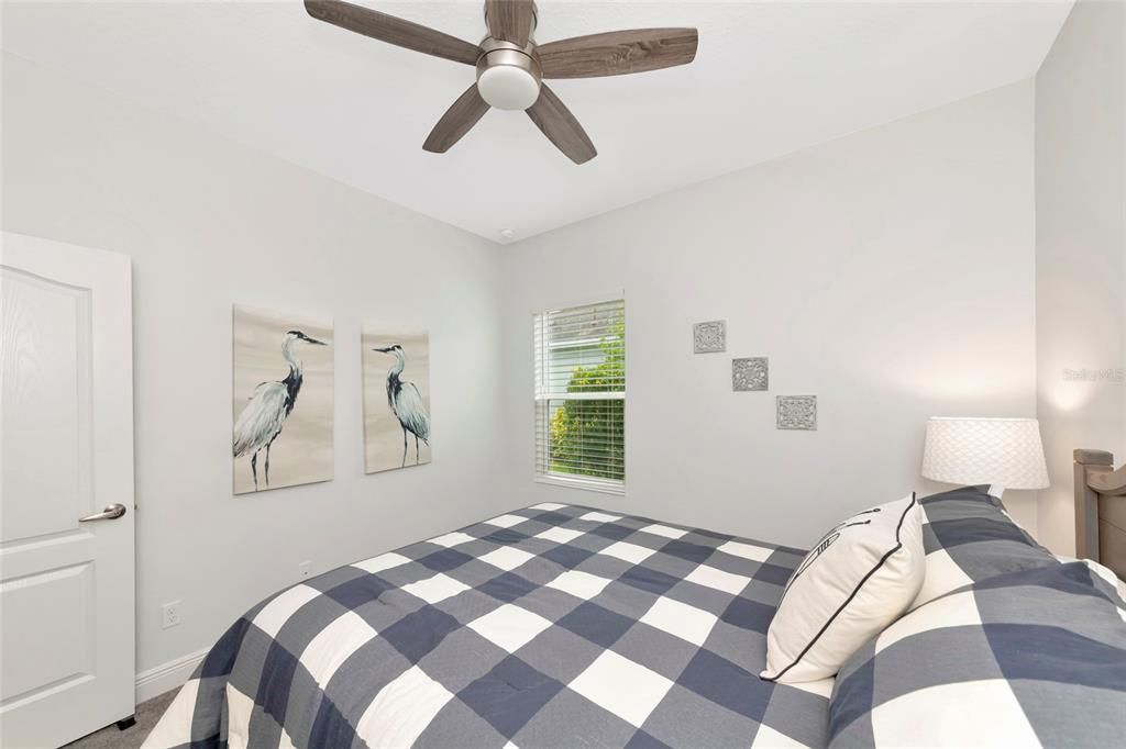 For Sale: $395,000 (2 beds, 2 baths, 1490 Square Feet)