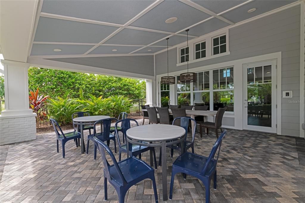 For Sale: $395,000 (2 beds, 2 baths, 1490 Square Feet)