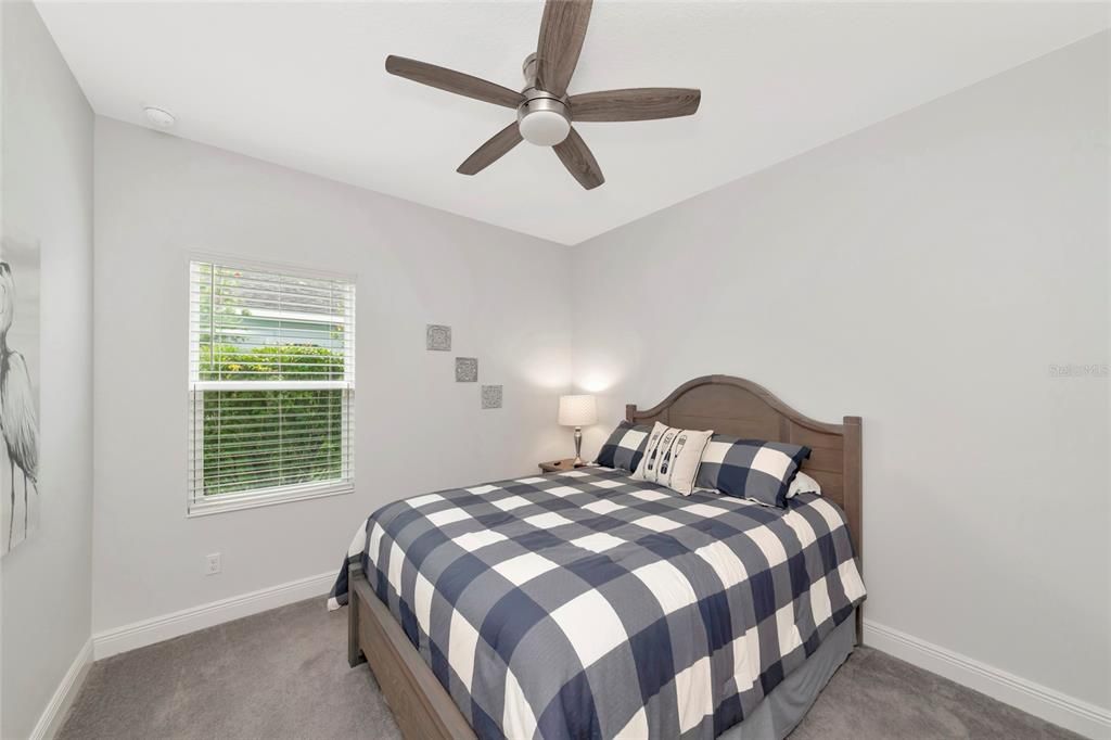 For Sale: $395,000 (2 beds, 2 baths, 1490 Square Feet)