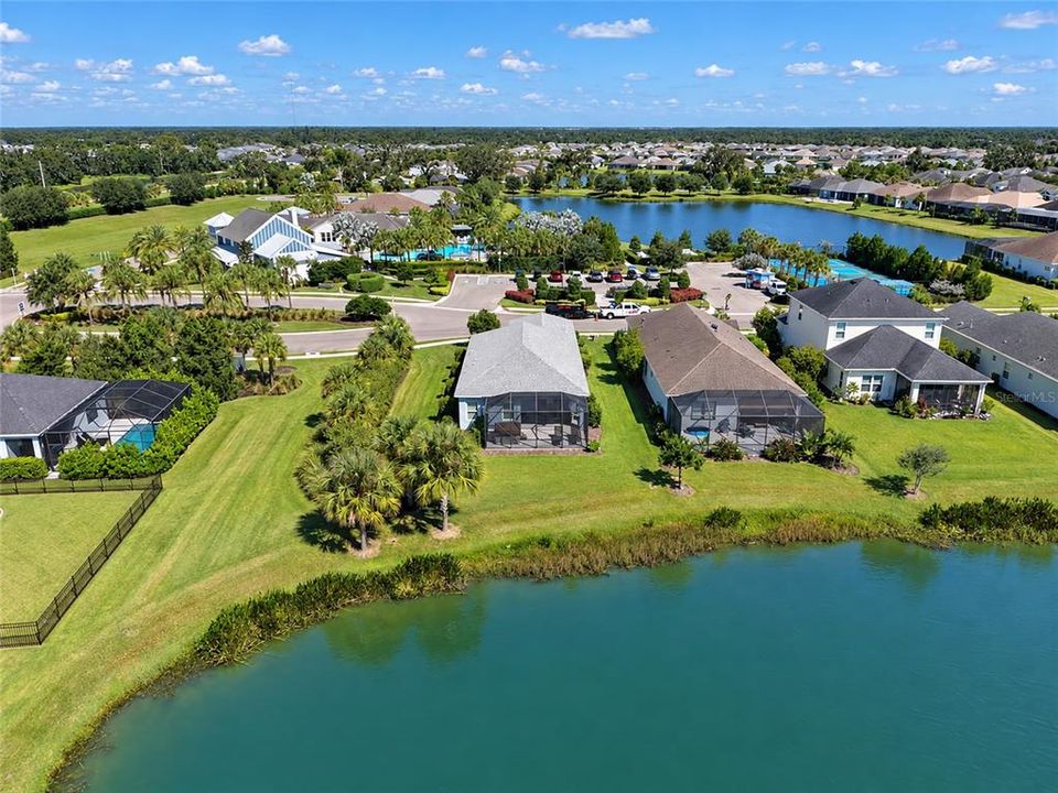 For Sale: $395,000 (2 beds, 2 baths, 1490 Square Feet)