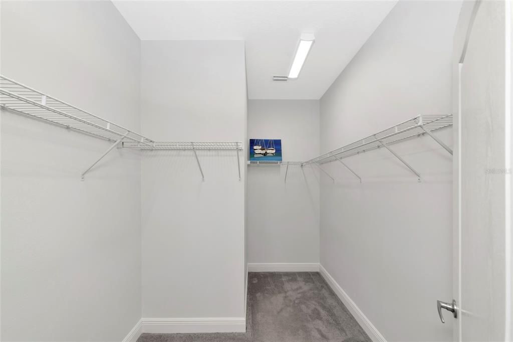 For Sale: $395,000 (2 beds, 2 baths, 1490 Square Feet)