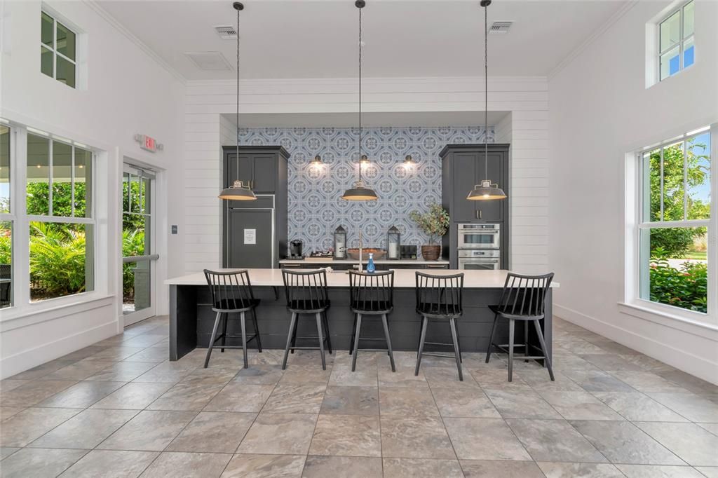 For Sale: $395,000 (2 beds, 2 baths, 1490 Square Feet)