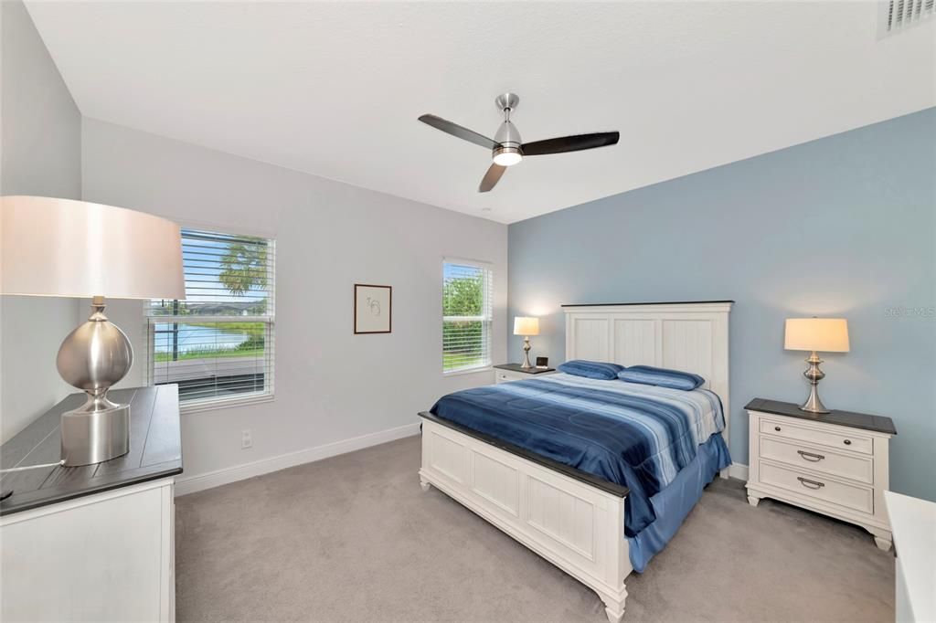 For Sale: $395,000 (2 beds, 2 baths, 1490 Square Feet)
