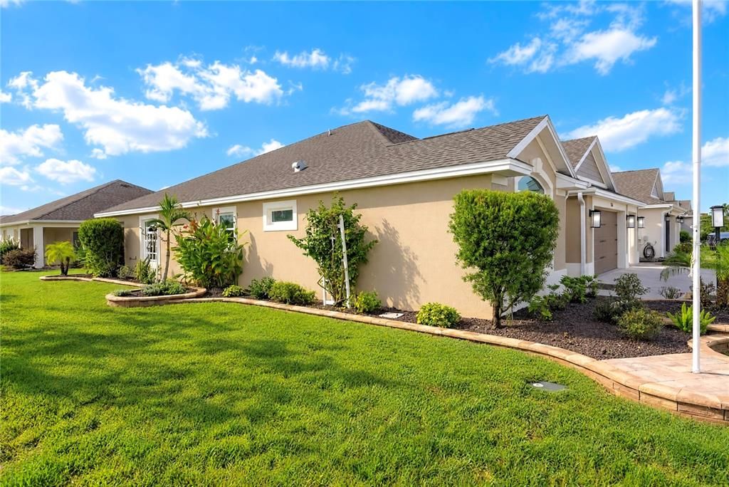 Activo con contrato: $524,900 (3 camas, 3 baños, 1905 Pies cuadrados)