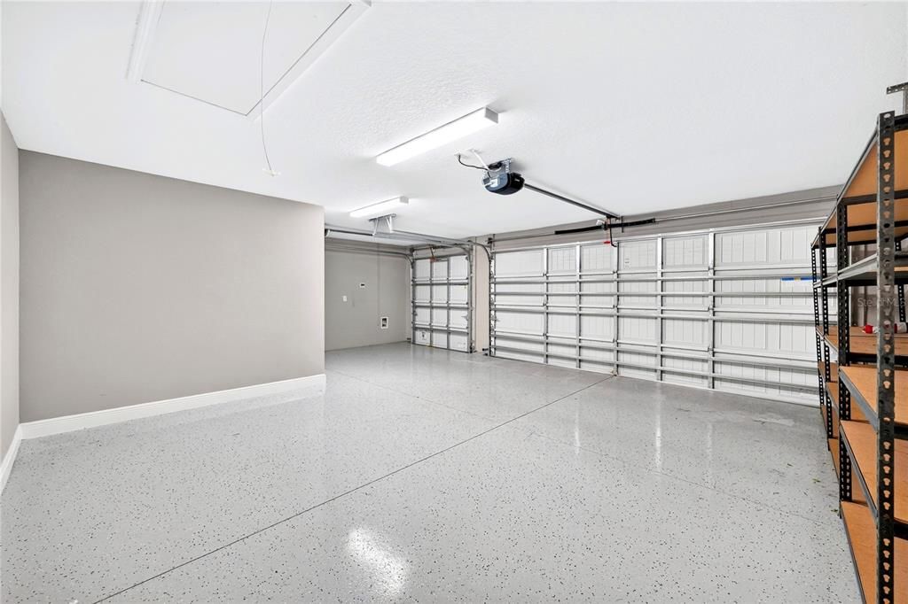 Activo con contrato: $524,900 (3 camas, 3 baños, 1905 Pies cuadrados)