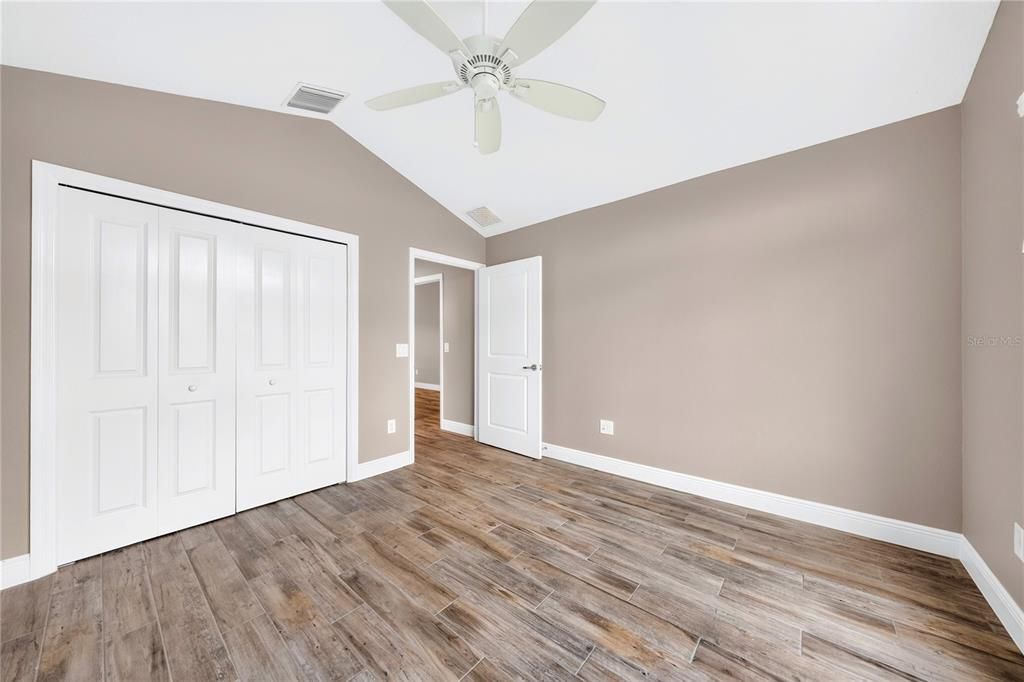 Activo con contrato: $524,900 (3 camas, 3 baños, 1905 Pies cuadrados)