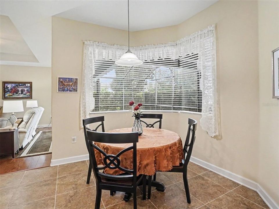 For Sale: $544,900 (4 beds, 3 baths, 2562 Square Feet)