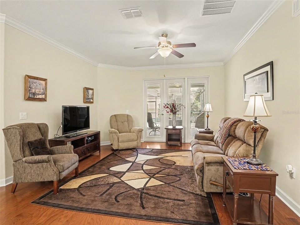 For Sale: $544,900 (4 beds, 3 baths, 2562 Square Feet)
