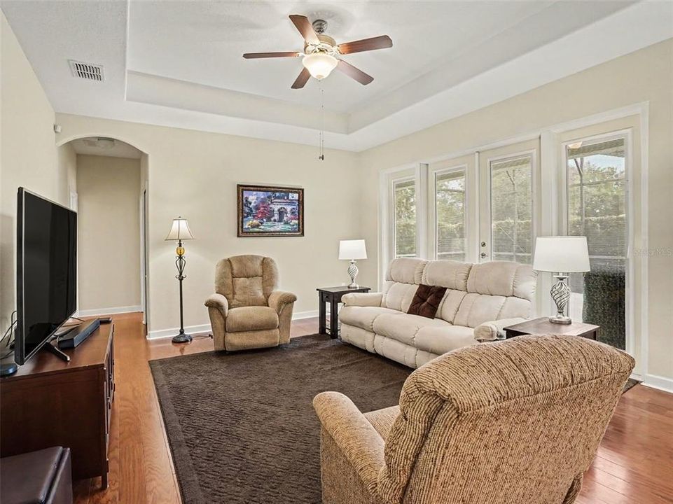 For Sale: $544,900 (4 beds, 3 baths, 2562 Square Feet)