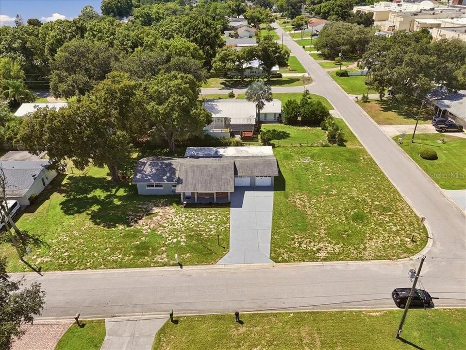 For Sale: $250,000 (2 beds, 2 baths, 1787 Square Feet)