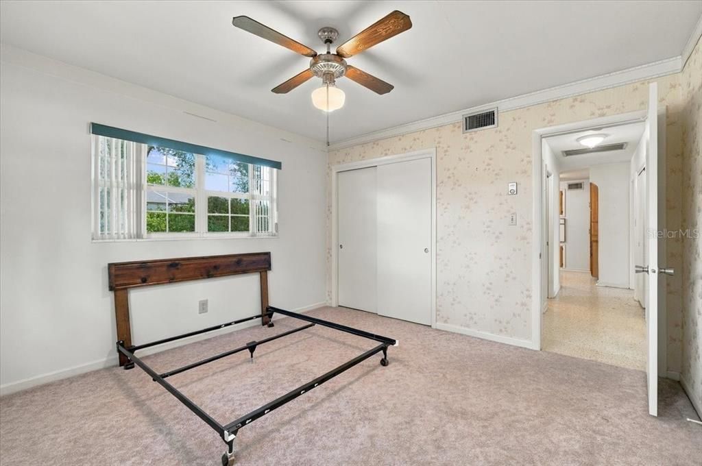 For Sale: $250,000 (2 beds, 2 baths, 1787 Square Feet)