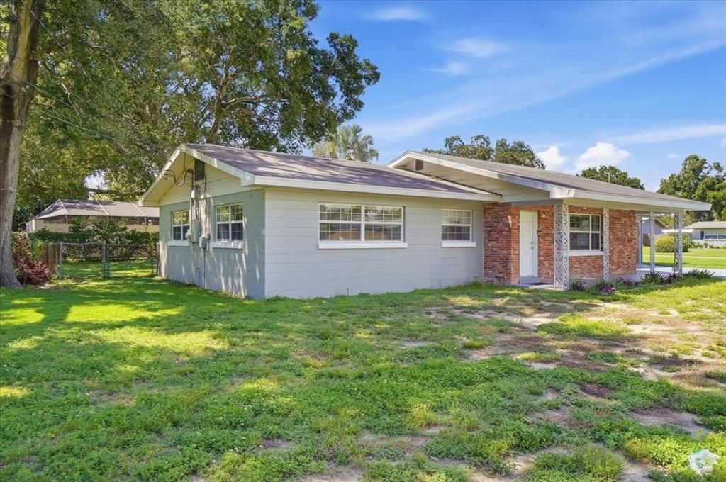 For Sale: $250,000 (2 beds, 2 baths, 1787 Square Feet)