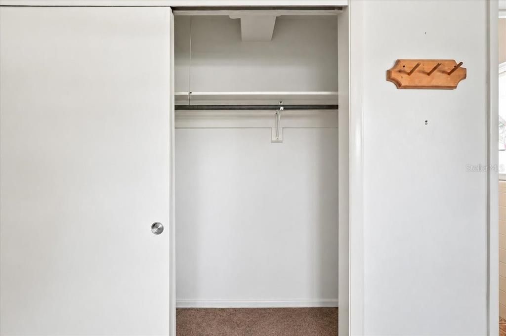 For Sale: $250,000 (2 beds, 2 baths, 1787 Square Feet)