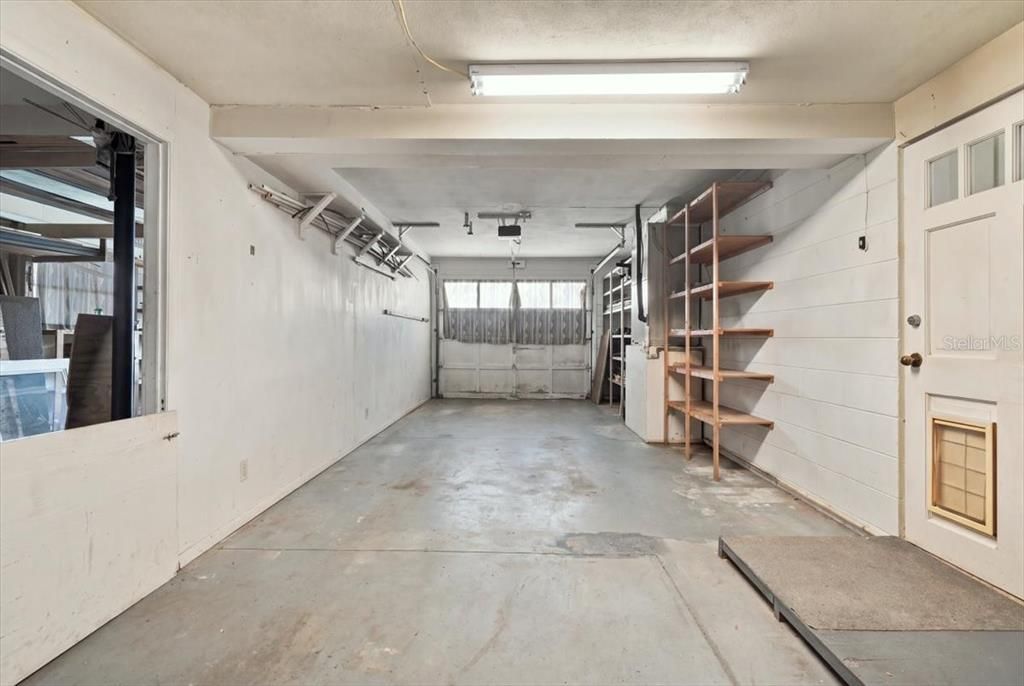 For Sale: $250,000 (2 beds, 2 baths, 1787 Square Feet)