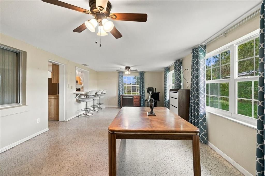 For Sale: $250,000 (2 beds, 2 baths, 1787 Square Feet)