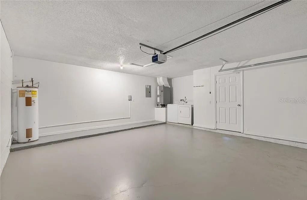 В аренду: $2,300 (3 спален, 2 ванн, 1766 Квадратных фут)