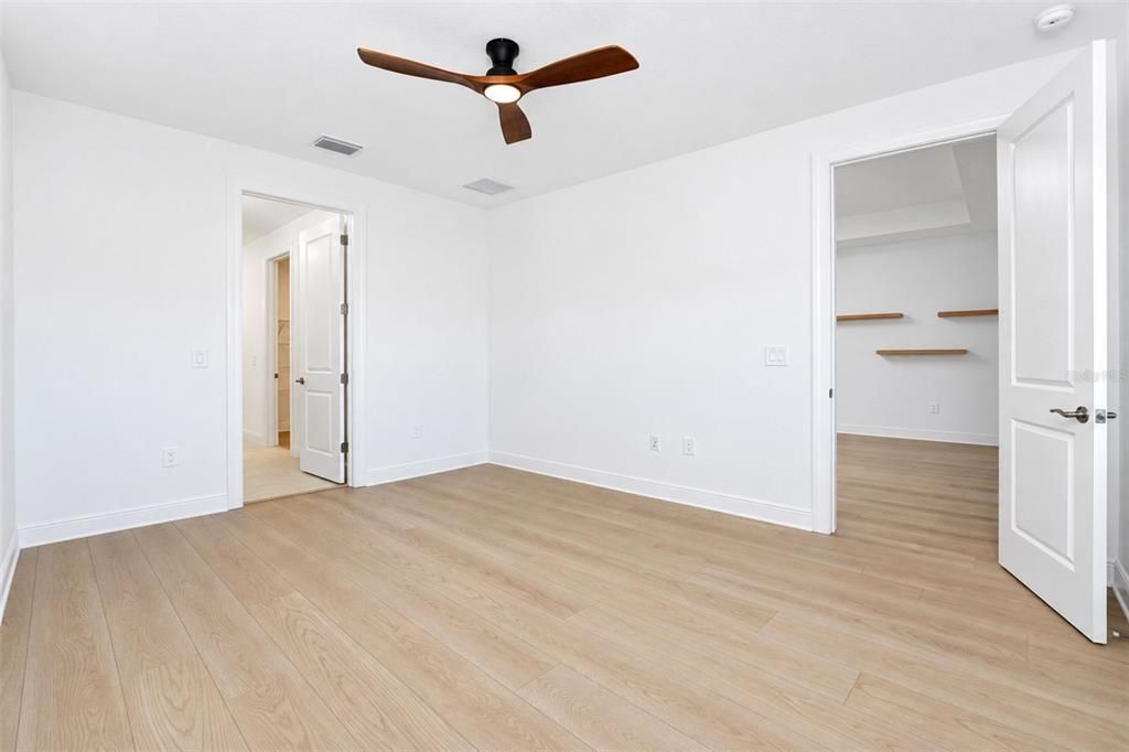 En Venta: $539,900 (4 camas, 3 baños, 2195 Pies cuadrados)