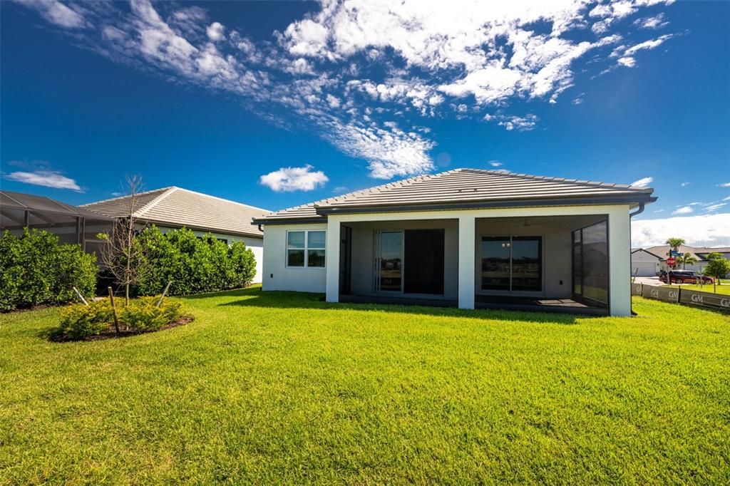 En Venta: $539,900 (4 camas, 3 baños, 2195 Pies cuadrados)