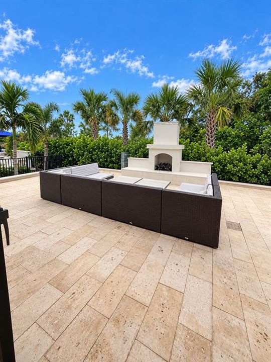 En Venta: $539,900 (4 camas, 3 baños, 2195 Pies cuadrados)