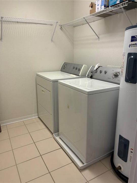 В аренду: $2,000 (2 спален, 2 ванн, 1230 Квадратных фут)