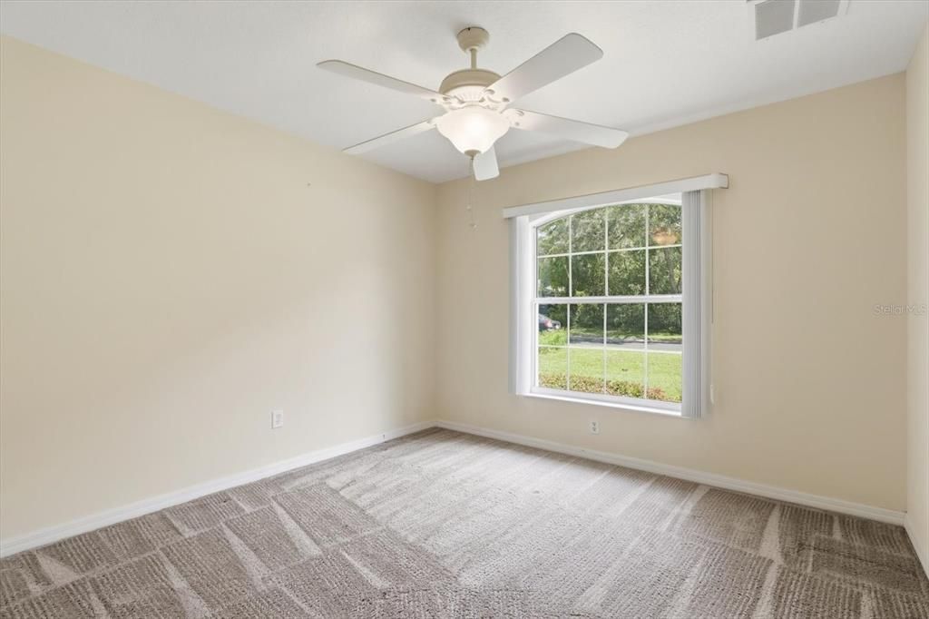 For Sale: $245,900 (2 beds, 2 baths, 1449 Square Feet)