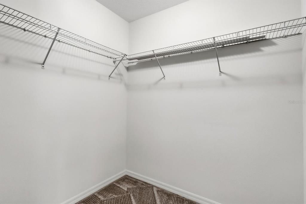 For Sale: $245,900 (2 beds, 2 baths, 1449 Square Feet)