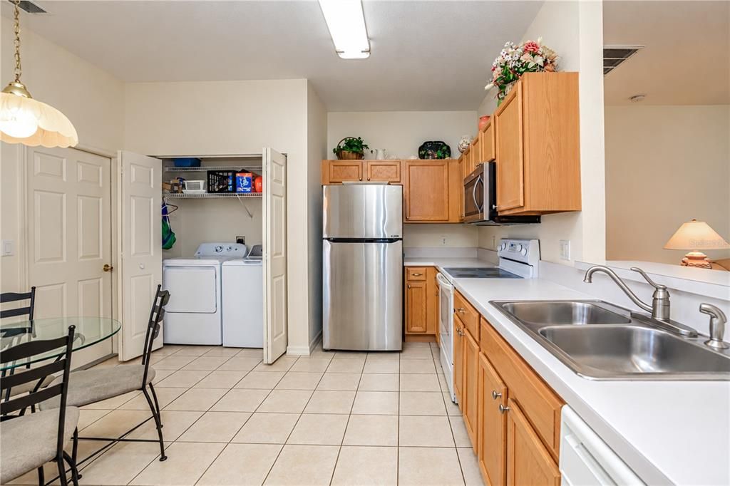 En Venta: $240,000 (2 camas, 2 baños, 1239 Pies cuadrados)