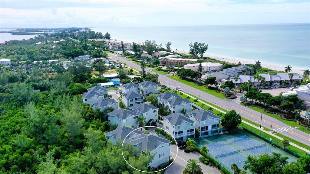 На продажу: $639,000 (2 спален, 2 ванн, 1440 Квадратных фут)