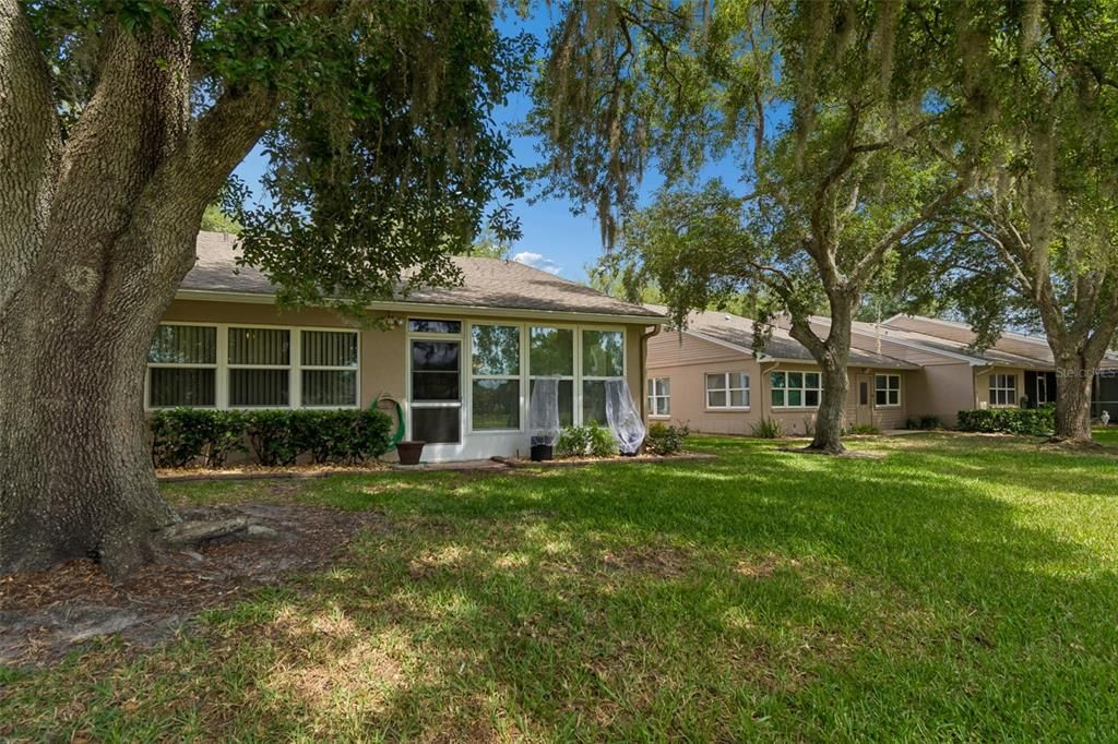 For Sale: $235,000 (2 beds, 2 baths, 1212 Square Feet)