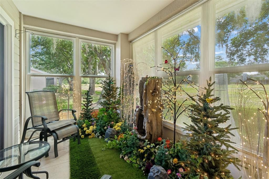 For Sale: $235,000 (2 beds, 2 baths, 1212 Square Feet)