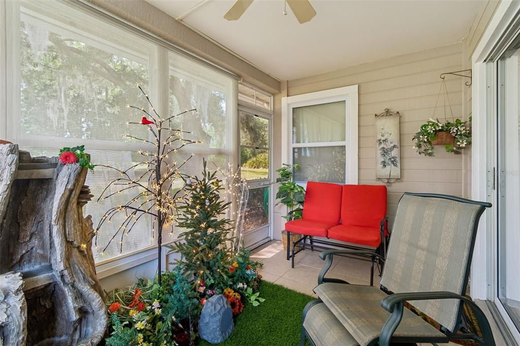 For Sale: $235,000 (2 beds, 2 baths, 1212 Square Feet)