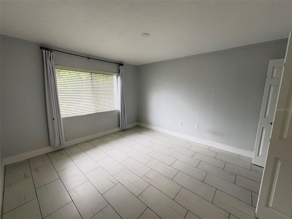 For Sale: $139,500 (1 beds, 1 baths, 620 Square Feet)