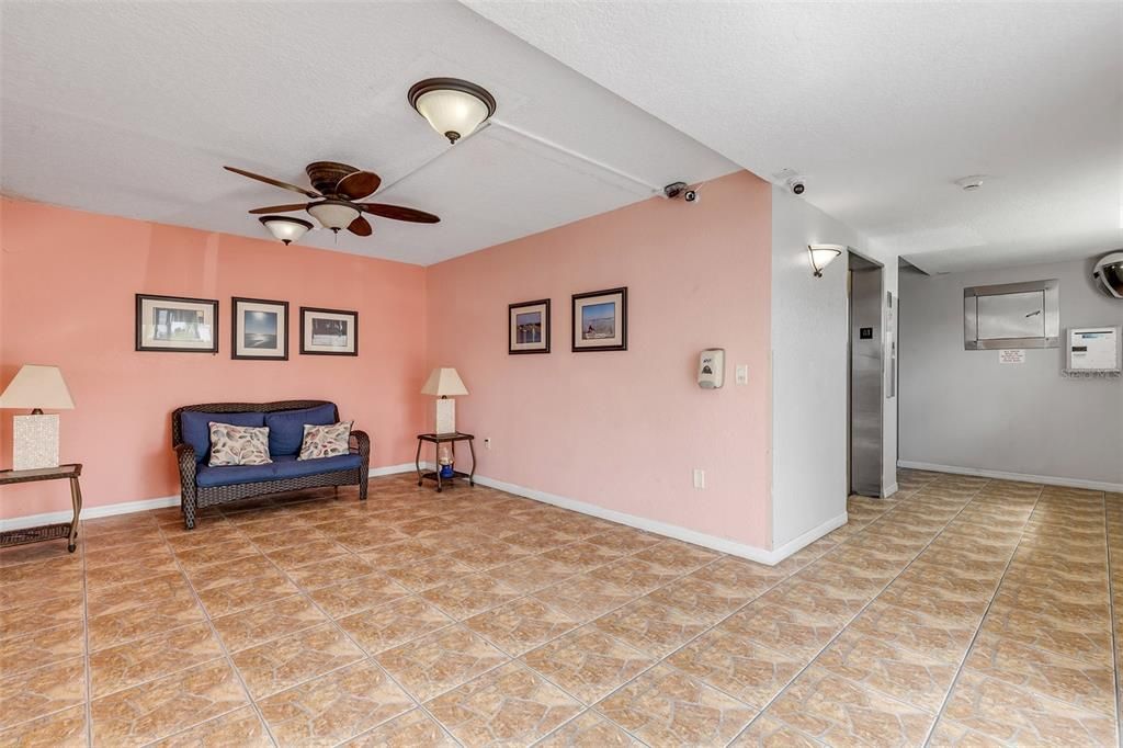 En Venta: $165,000 (2 camas, 2 baños, 1030 Pies cuadrados)