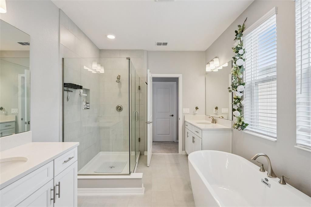 For Sale: $519,900 (4 beds, 3 baths, 2791 Square Feet)